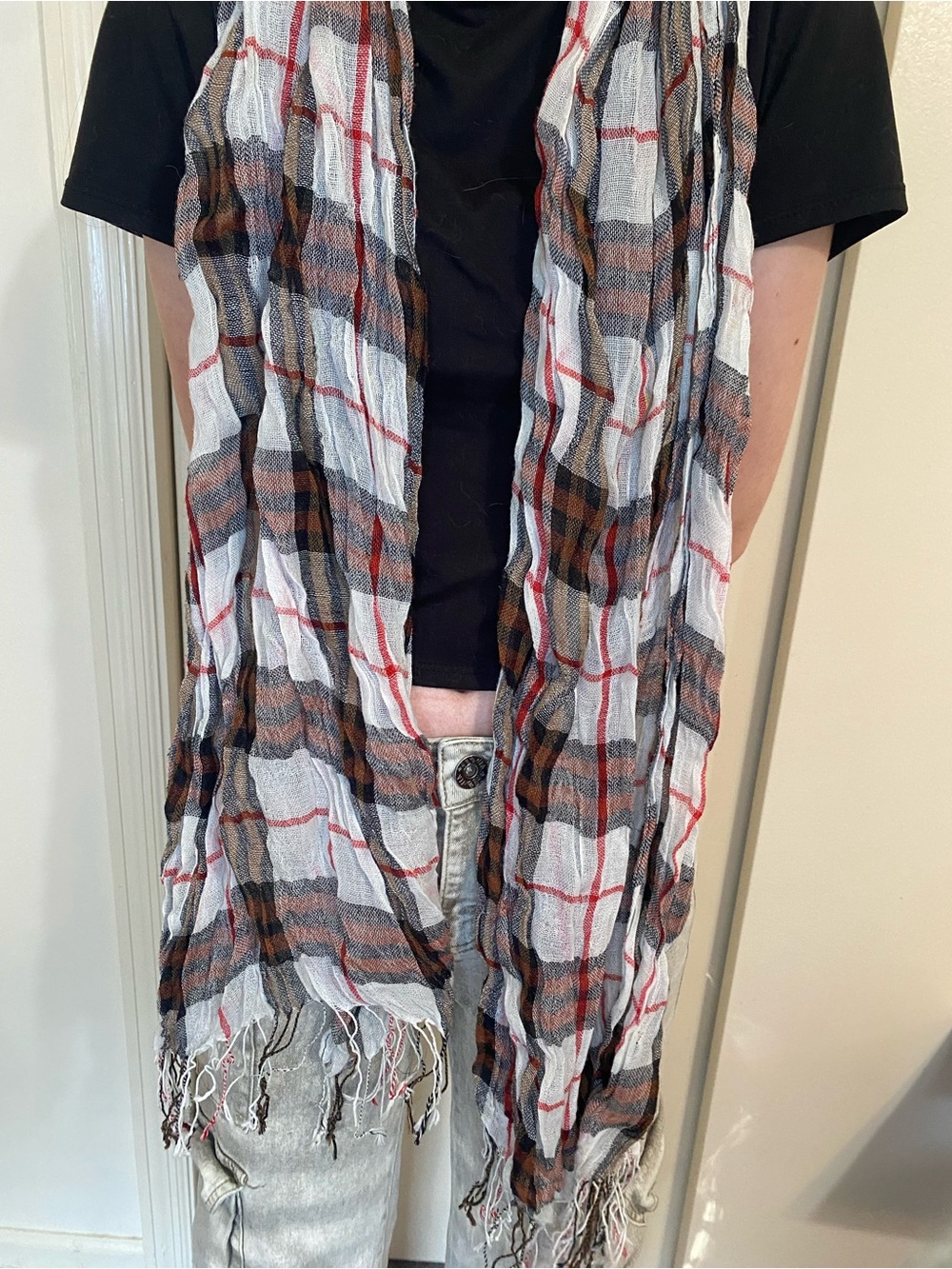 Lightweight Plaid Scarf in White, Black & Brown - Unbranded - Picture 1 of 3